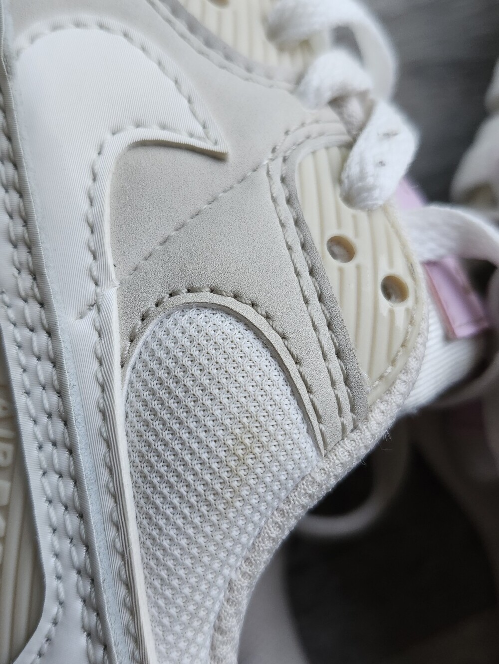 Nike Air Max 90 Womens 7 White Pink Sneakers Running Shoes CT1873-100 - Picture 10 of 11
